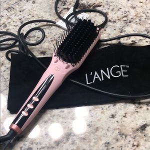 L’ANGE hair straightening brush